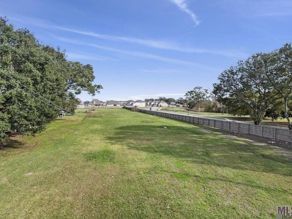 16427 La Hwy 929, Prairieville, LA 70769