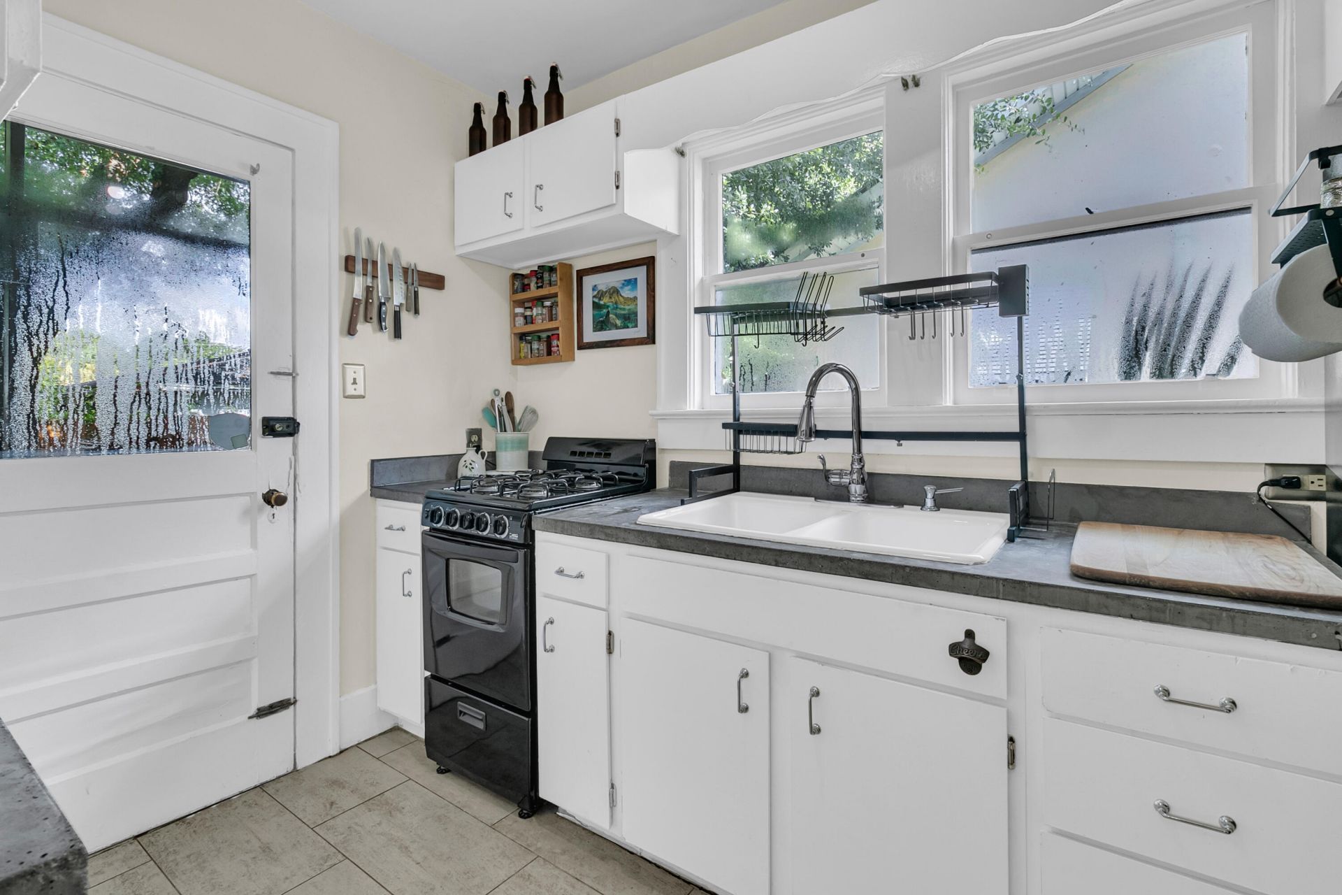 9 Laurel Avenue Photo 26