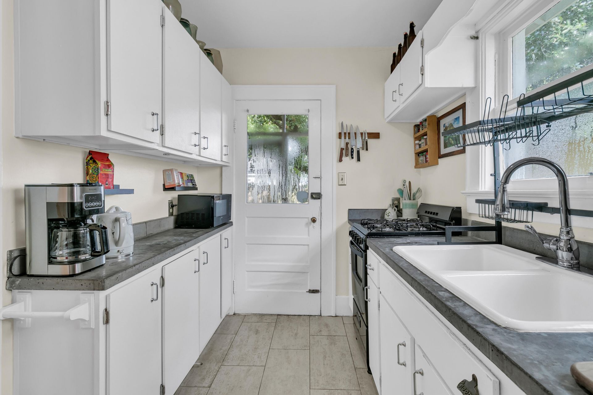 9 Laurel Avenue Photo 27
