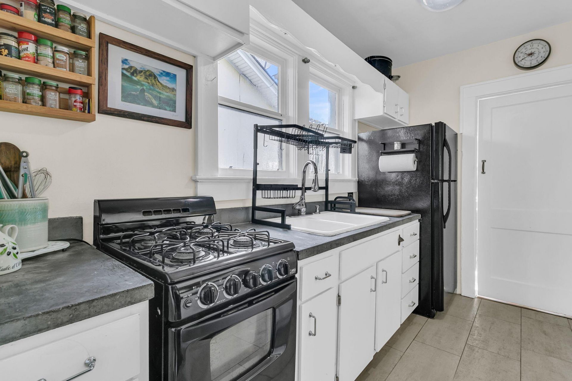 9 Laurel Avenue Photo 28