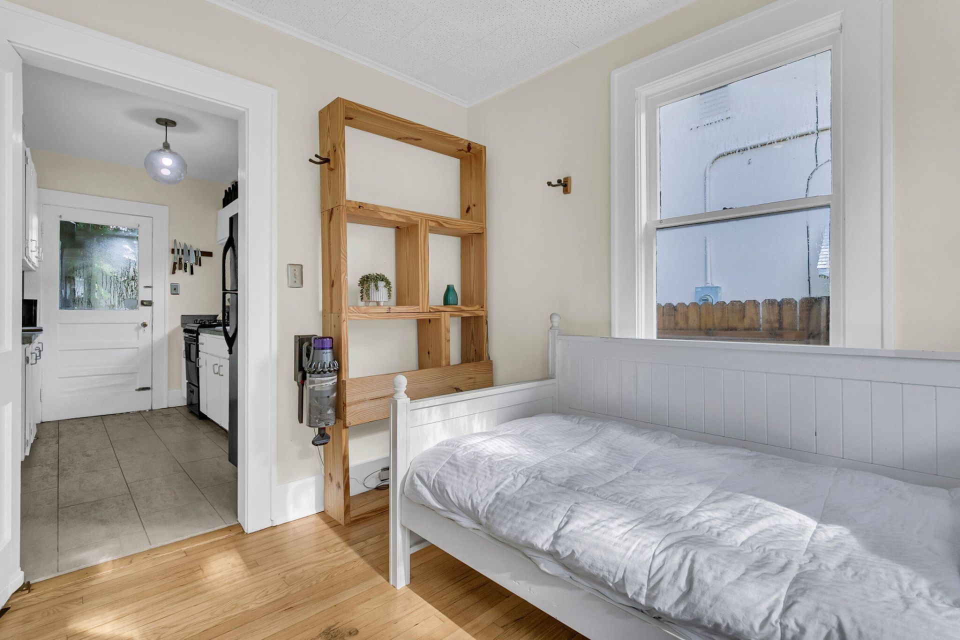 9 Laurel Avenue Photo 32