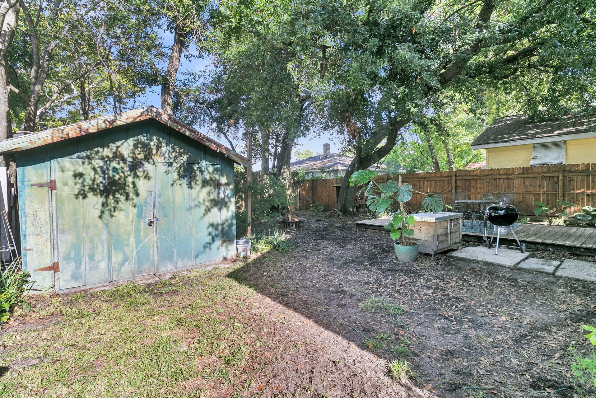 9 Laurel Avenue Photo 4