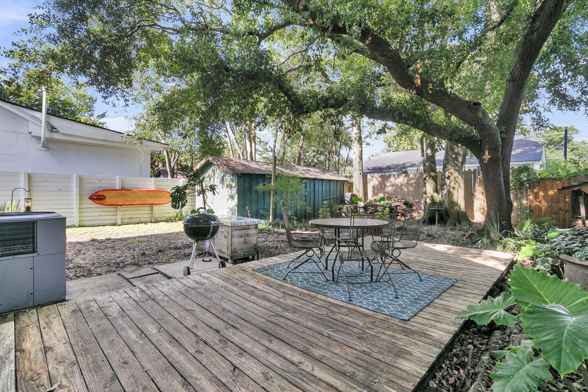 9 Laurel Avenue Photo 8