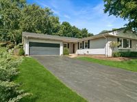 3 Whitehall Court, Buffalo Grove, IL 60089 primary photo