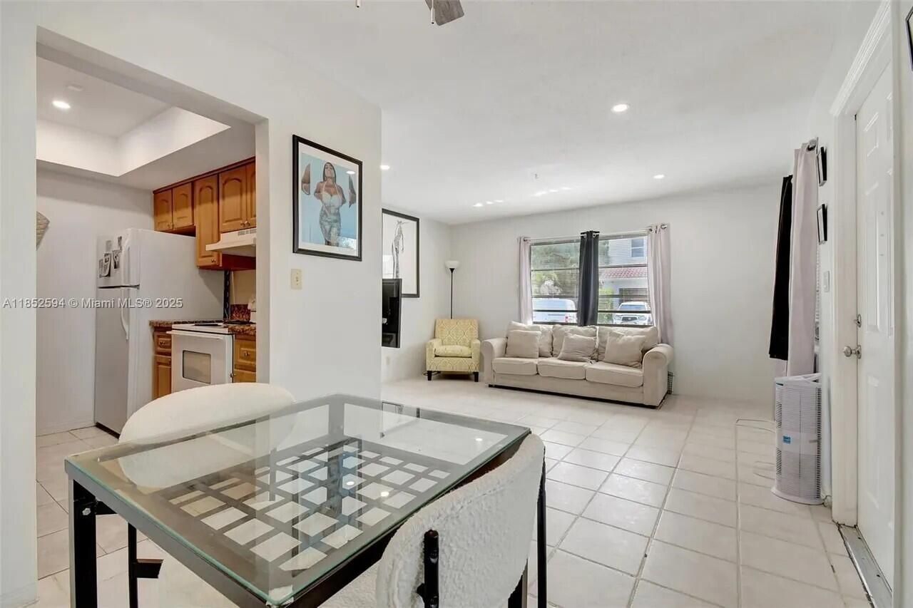1213 SE 1st Street, Unit 1-4, Fort Lauderdale, FL 33301 Photo