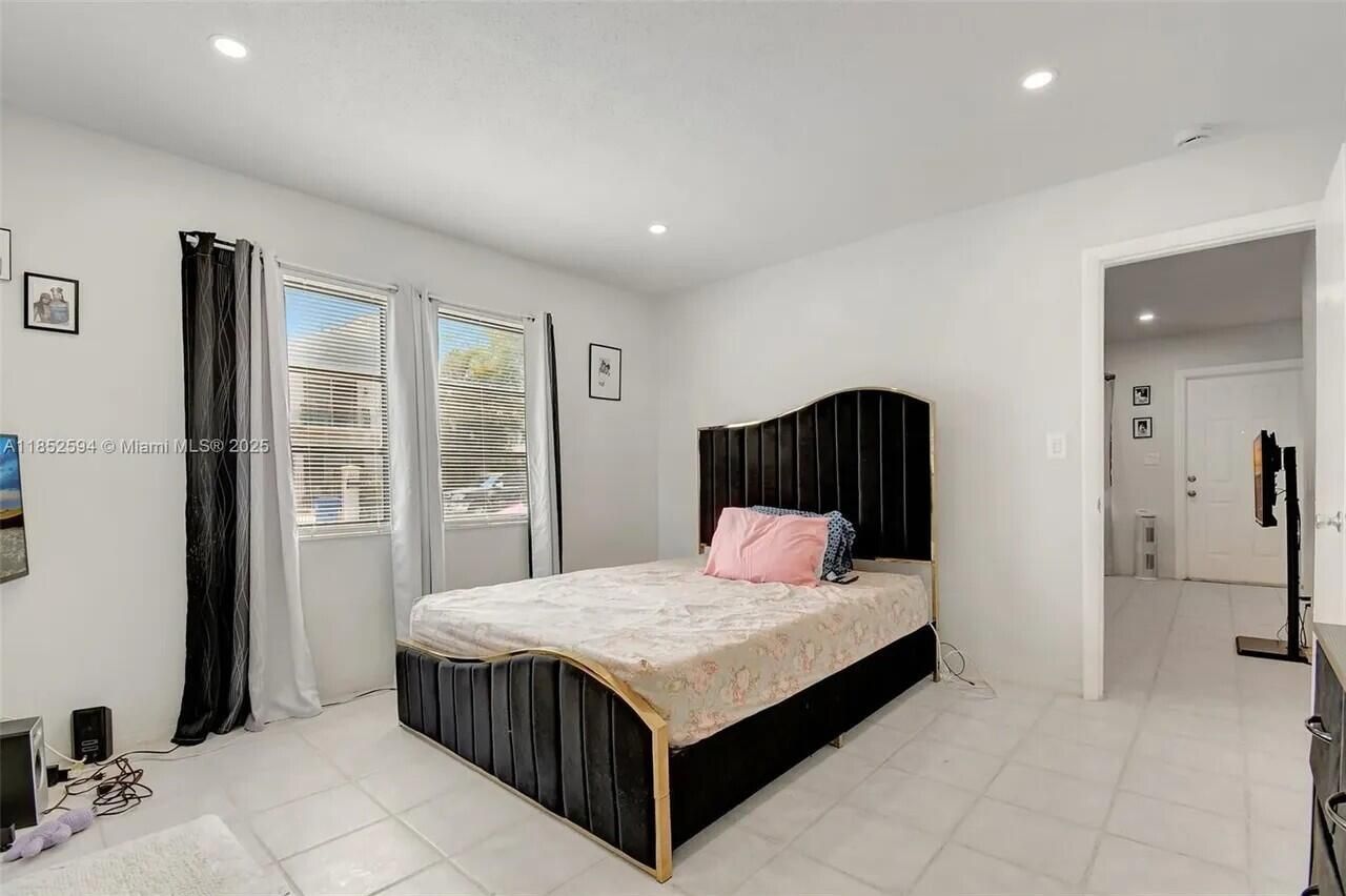 1213 SE 1st Street, Unit 1-4, Fort Lauderdale, FL 33301 Photo