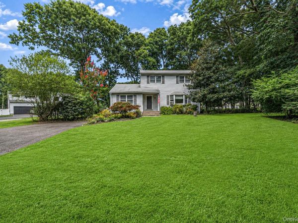 96 Oak street, Centereach, NY 11720