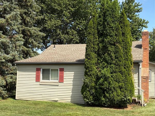 6580 Norton Drive, Troy, Mi 48085
