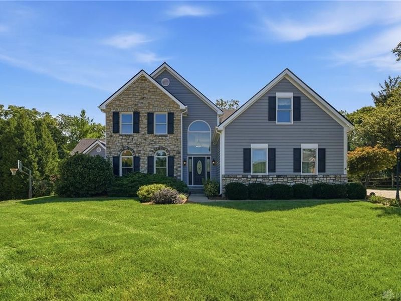 7945 Woodglen Drive, West Chester, OH 45069 Photo 1