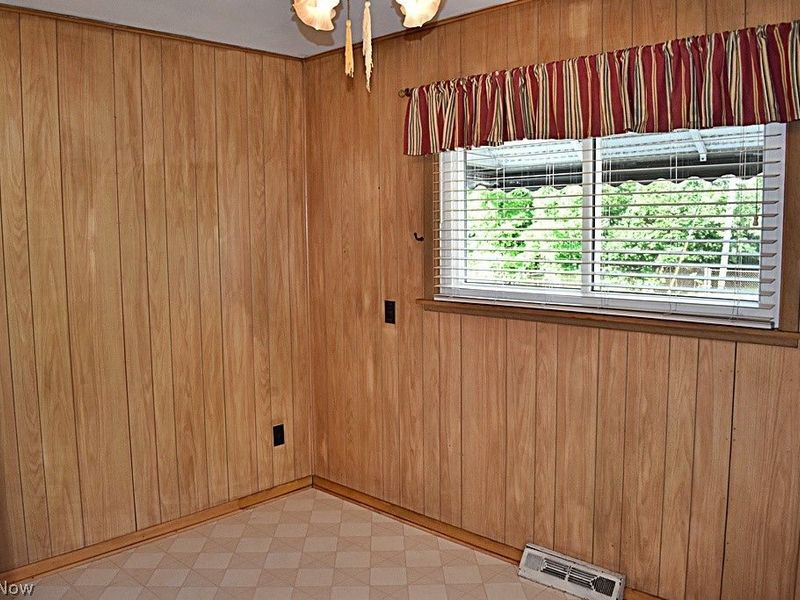 239 Paul Street , Bedford, OH 44146 Photo 15