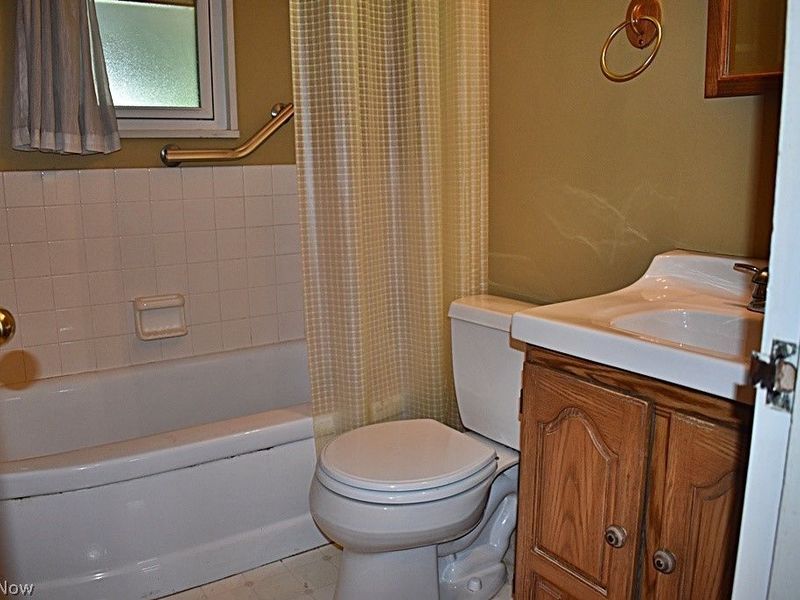 239 Paul Street , Bedford, OH 44146 Photo 24