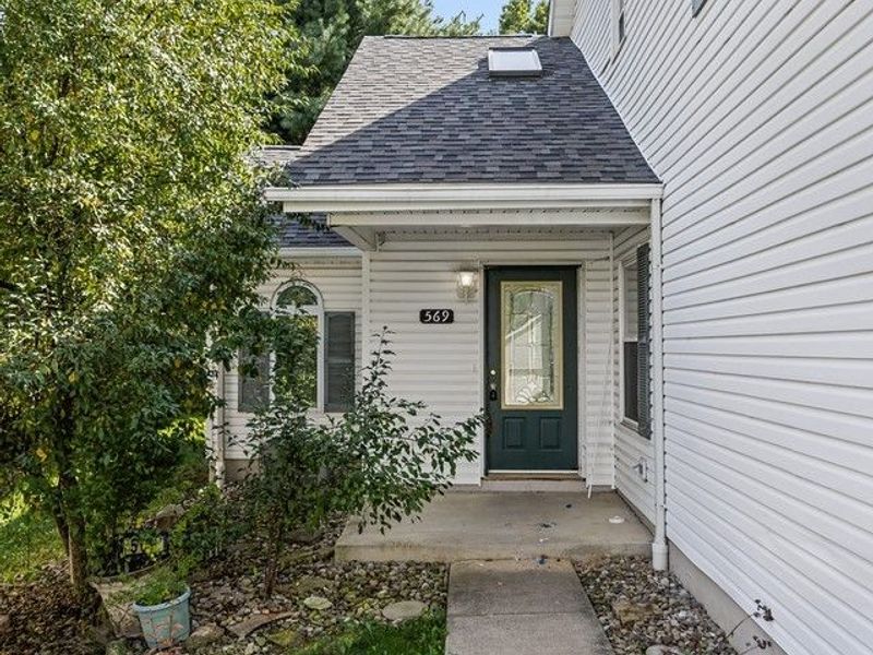 569 Hilltop Terrace , Tallmadge, OH 44278 Photo 4
