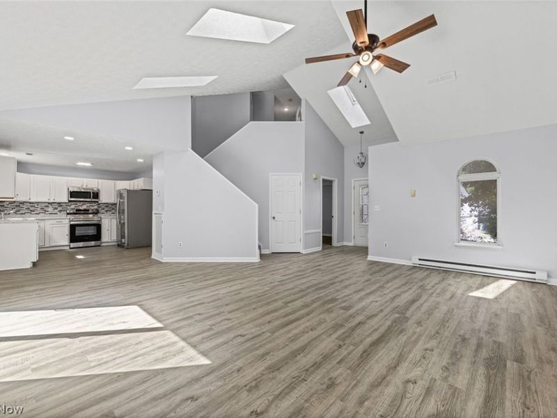 569 Hilltop Terrace , Tallmadge, OH 44278 Photo 8