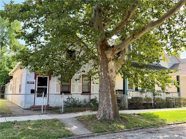 1015-1017 Auburn Avenue , Cleveland, OH 44113
