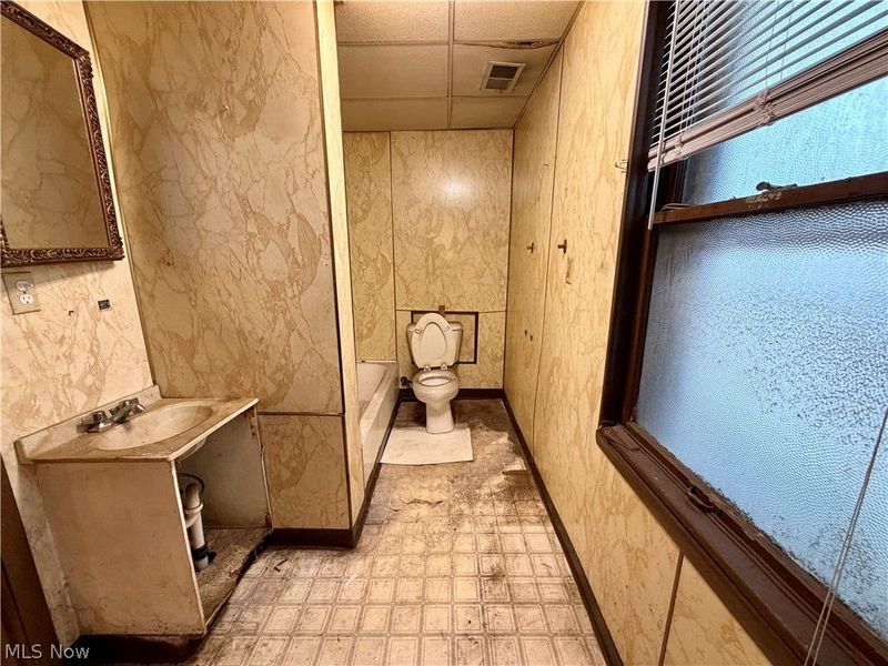 1015-1017 Auburn Avenue , Cleveland, OH 44113 Photo 15