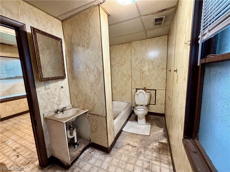 1015-1017 Auburn Avenue , Cleveland, OH 44113 Photo 16