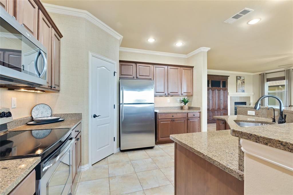 9201 Perimeter Street, Denton, TX 76207 Main Photo