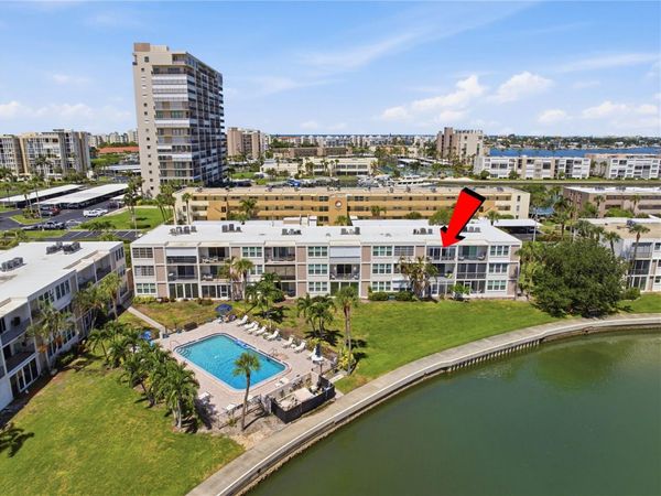 7405 BAY ISLAND DRIVE S, Unit 321, SOUTH PASADENA, FL 33707