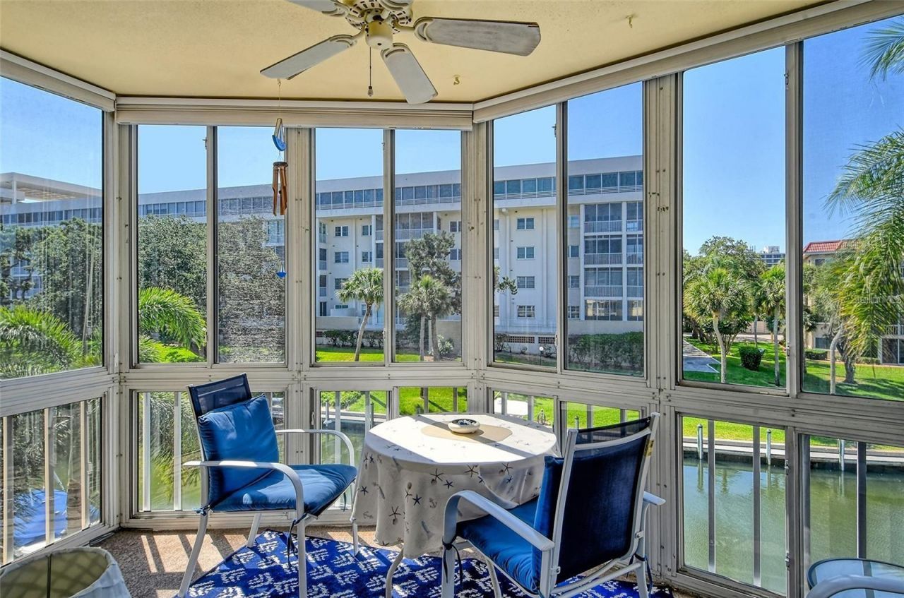 1300 N Portofino Drive , Unit 305, Sarasota, FL 34242 Photo