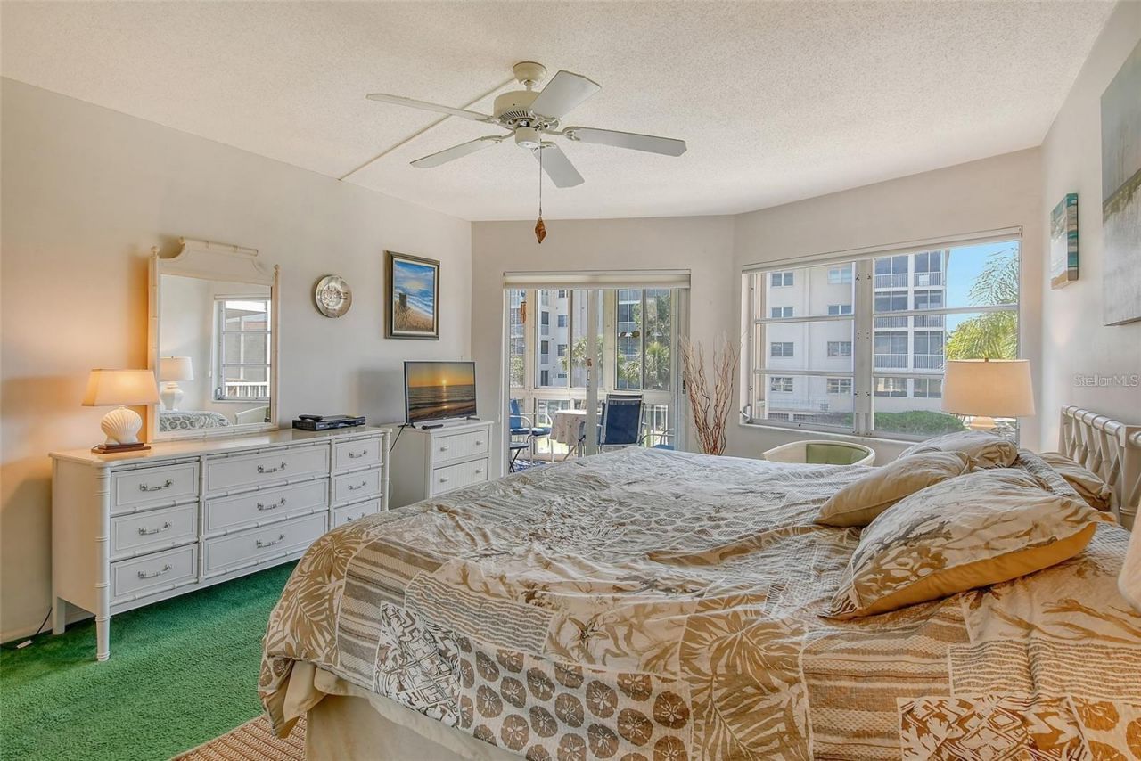 1300 N Portofino Drive , Unit 305, Sarasota, FL 34242 Photo