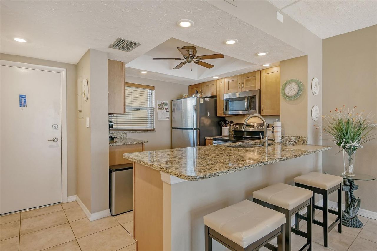 1300 N Portofino Drive , Unit 305, Sarasota, FL 34242 Photo