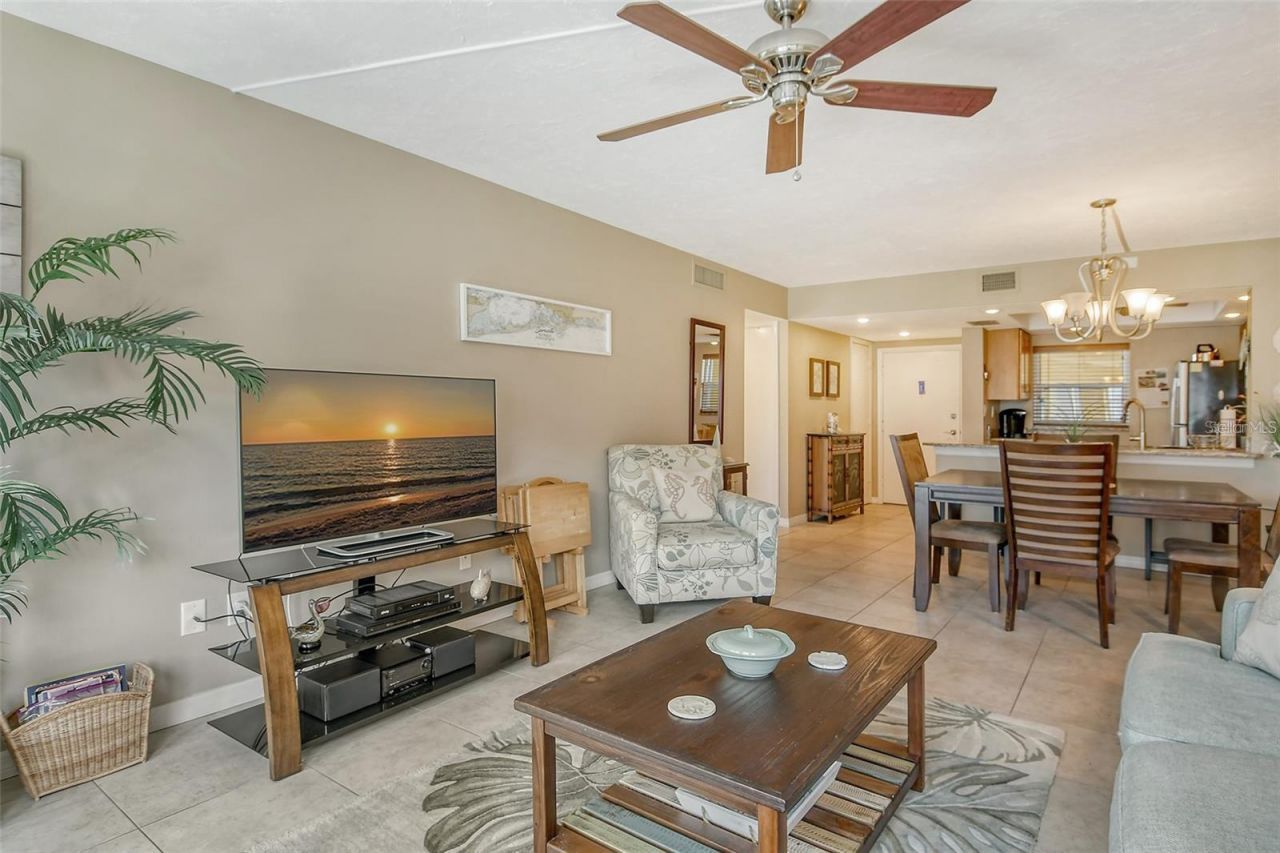 1300 N Portofino Drive , Unit 305, Sarasota, FL 34242 Photo