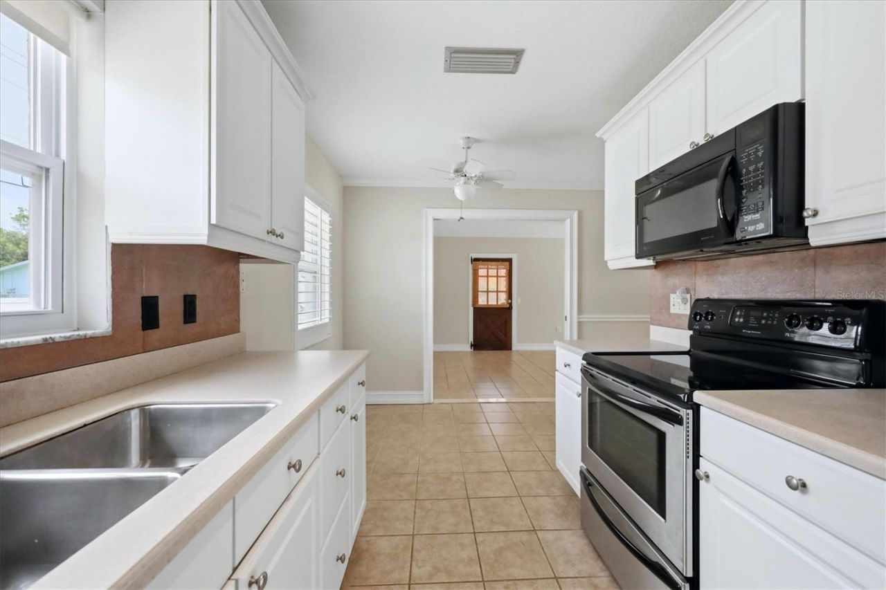 519 65th Avenue W, Bradenton, FL 34207 Photo