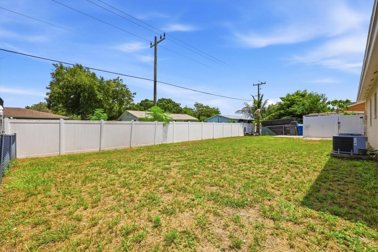 519 65th Avenue W, Bradenton, FL 34207 Photo