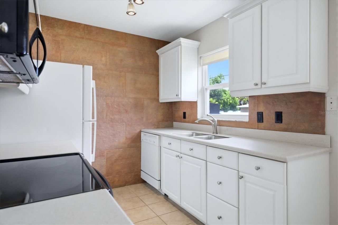 519 65th Avenue W, Bradenton, FL 34207 Photo
