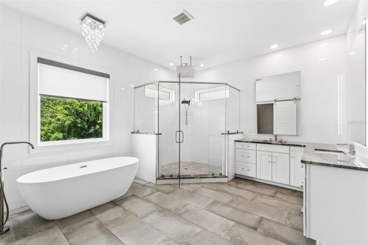 8922 University Boulevard, Orlando, FL 32817 Photo