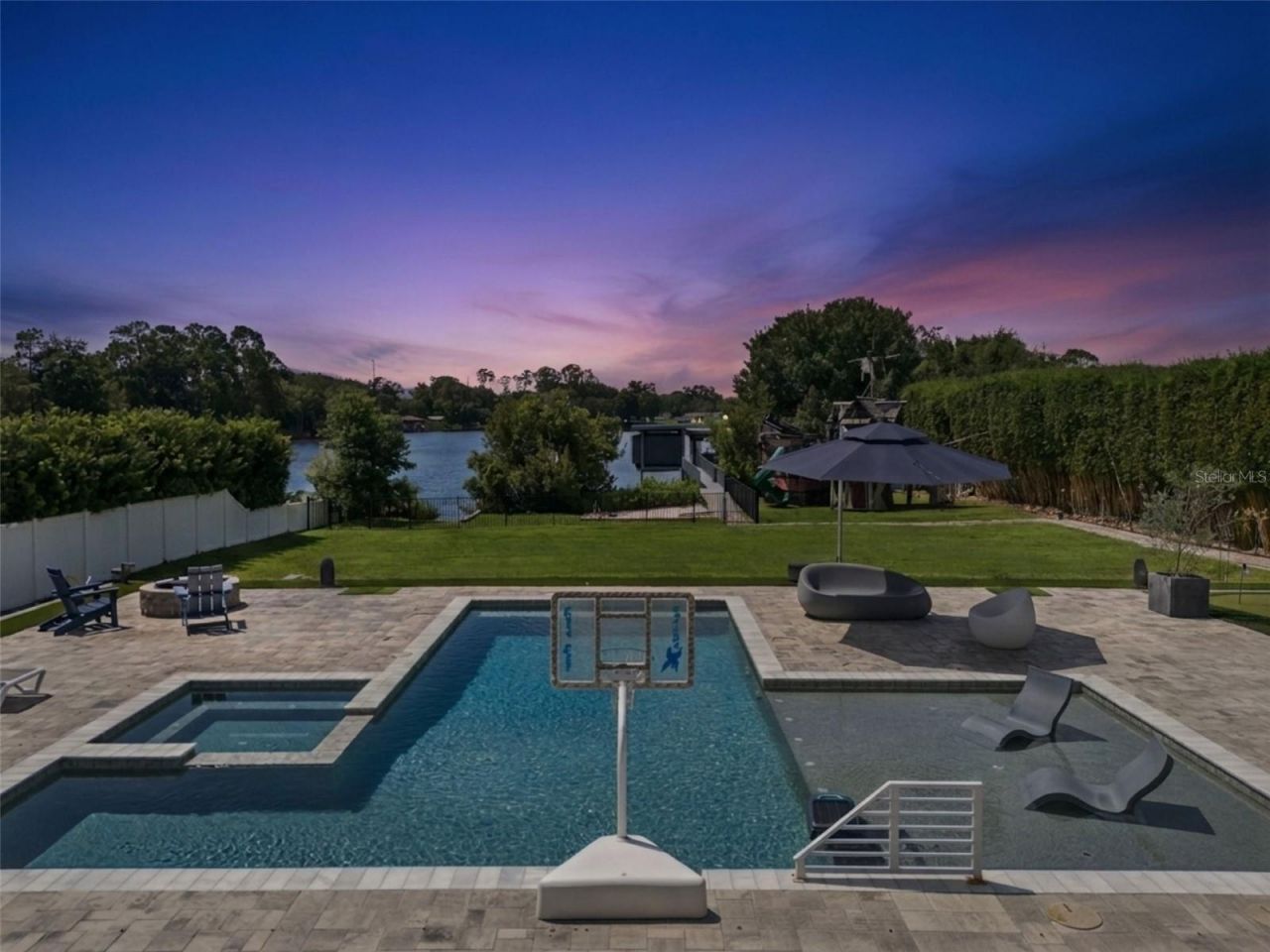 8922 University Boulevard, Orlando, FL 32817 Photo