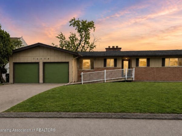 10238 Lafayette Lane, Dimondale, MI 48821