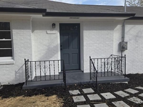 5432 Ash St , Forest Park, GA 30297