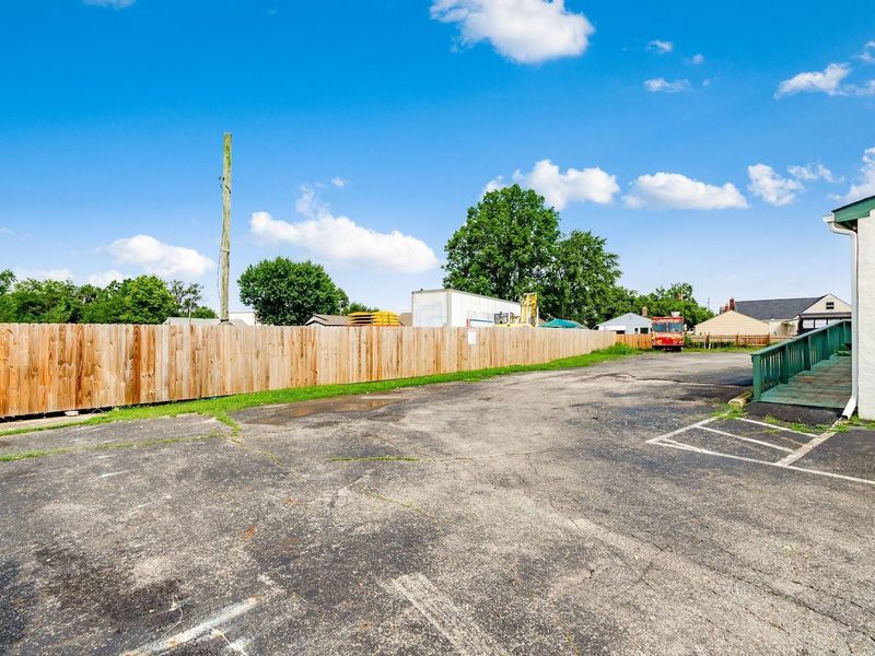 771 Harrisburg Pike , Columbus, OH 43223 Photo 7