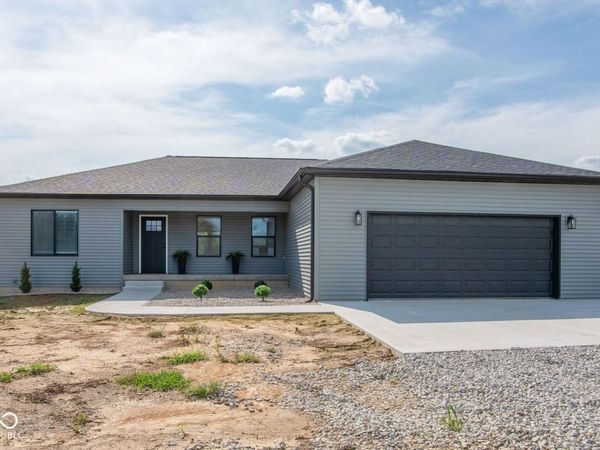 8826 S 450 W, Rosedale, IN 47874