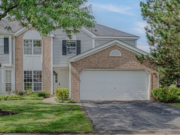 5907 Delaware Avenue , Gurnee, IL 60031