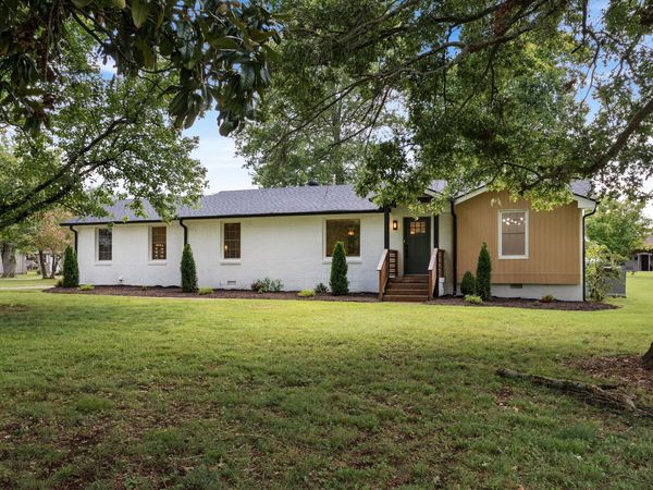 310 Lisa Ln, Gallatin, TN 37066