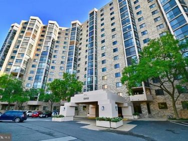 5904 MOUNT EAGLE DRIVE, Unit 117, ALEXANDRIA, VA 22303