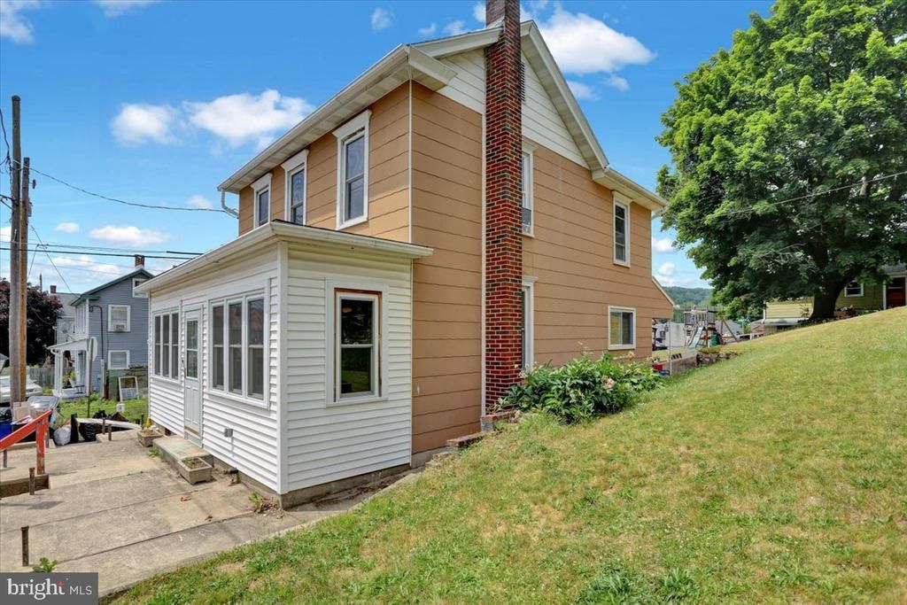 101 ROYER, NEW RINGGOLD, PA 17960