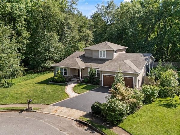 25 BREE DRIVE, HAMILTON, NJ 08690