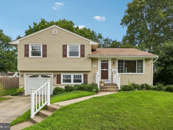 136 CRESSMONT AVENUE, BLACKWOOD, NJ 08012