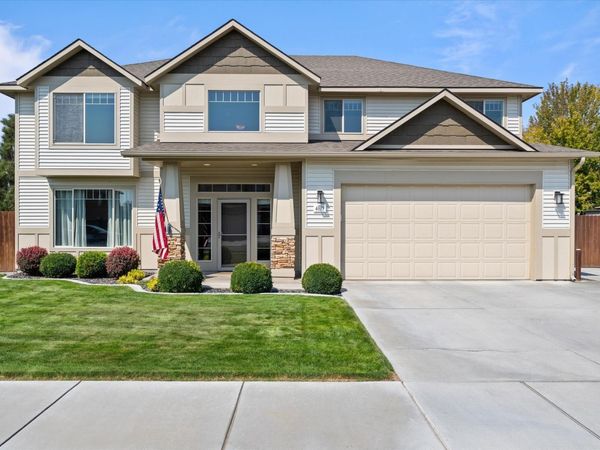 4619 NW Commons Dr., Pasco, WA 99301