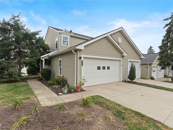838 Overlook Ridge Drive , Unit 838, Cleveland, OH 44109