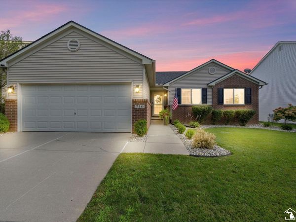 716 Falcon Drive, Dundee, MI 48131