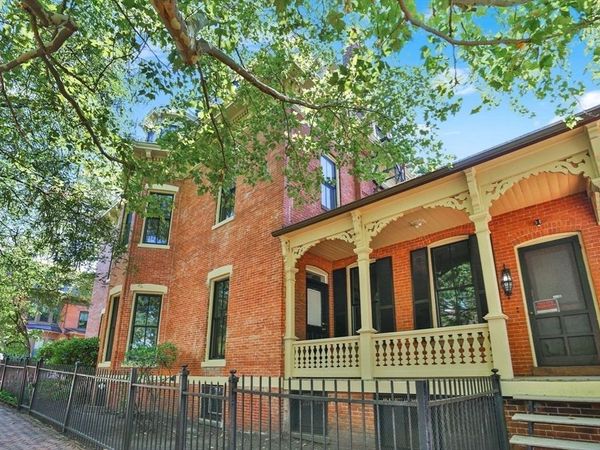 52 Mattoon St, Unit 1, Springfield, MA 01105