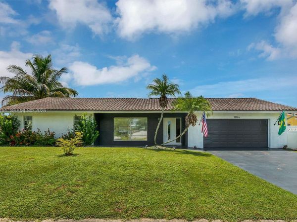 12064 NW 24th St , Coral Springs, FL 33065