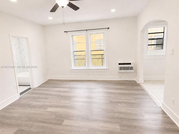 1319 Meridian Ave , Unit 205, Miami Beach, FL 33139