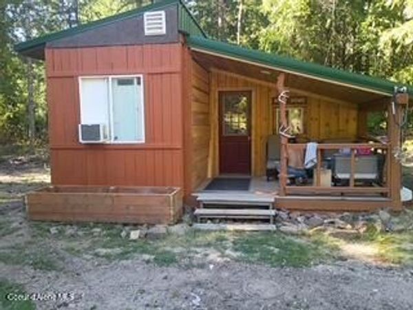 161 E Kamloop AVE E, Bayview, ID 83803