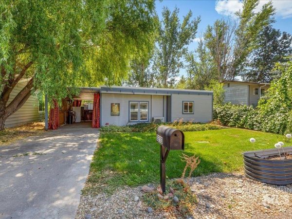 3213 W Edgemoor Road, Boise, ID 83703