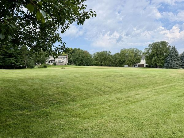 1725 Heritage Drive, Sterling, IL 61081